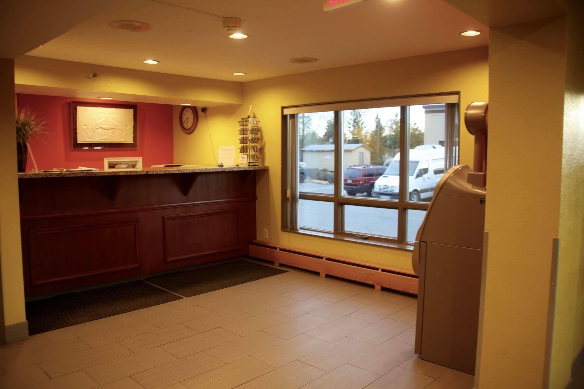 Americas Best Value Inn & Suites Anchorage Airport Exterior photo